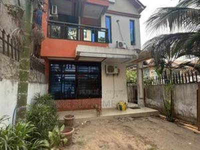 3chbre Maison dans Empire Supreme, Ngaliema &agrave; Vendre