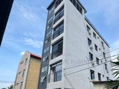 8chbre Maison dans Empire Supreme, Kintambo &agrave; Vendre