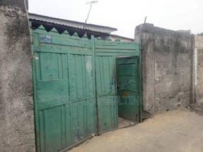 4chbre Villa dans Pascal, Kimbanseke &agrave; Vendre